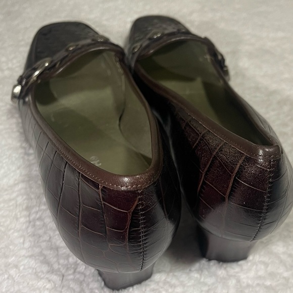 Unisa heel 🌙 - Picture 4 of 10